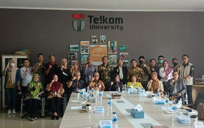 PENANDATANGANAN NOTA KESEPAHAMAN ANTARA UNIVERSITAS TELKOM  DENGAN UNIVERSITAS SINGAPERBANGSA KARAWANG