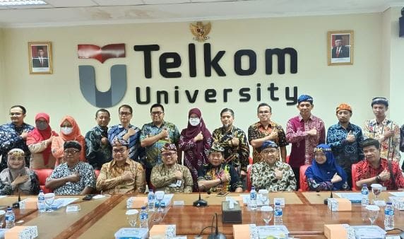 Telkom University menjalin Kerjasama dengan Pemprov Kaltara Telkom University menjalin Kerjasama dengan Pemprov Kaltara