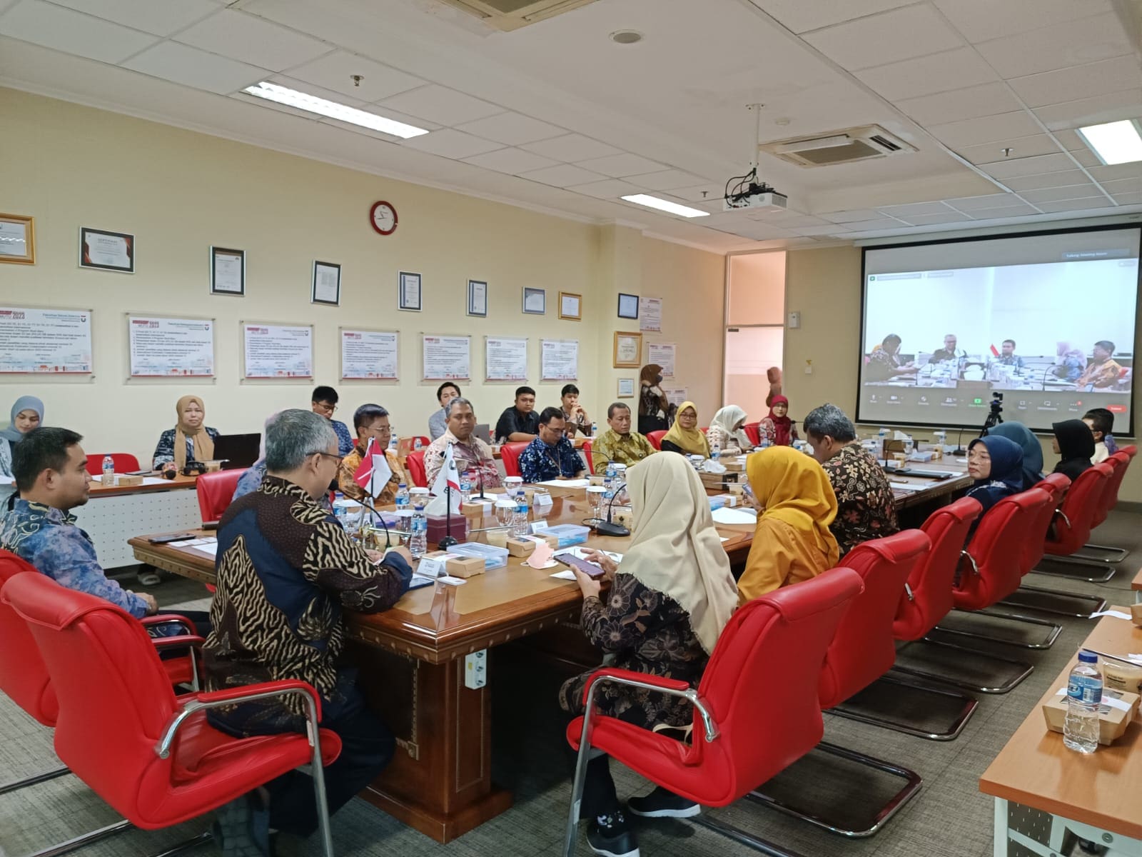 Tel-U Jalin Kerja Sama Internasional dengan Sariraya CO., Ltd. Jepang Tel-U Jalin Kerja Sama Internasional dengan Sariraya CO., Ltd. Jepang