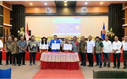 Penandatanganan MOU antara TelU dengan Universitas Tadulako Palu