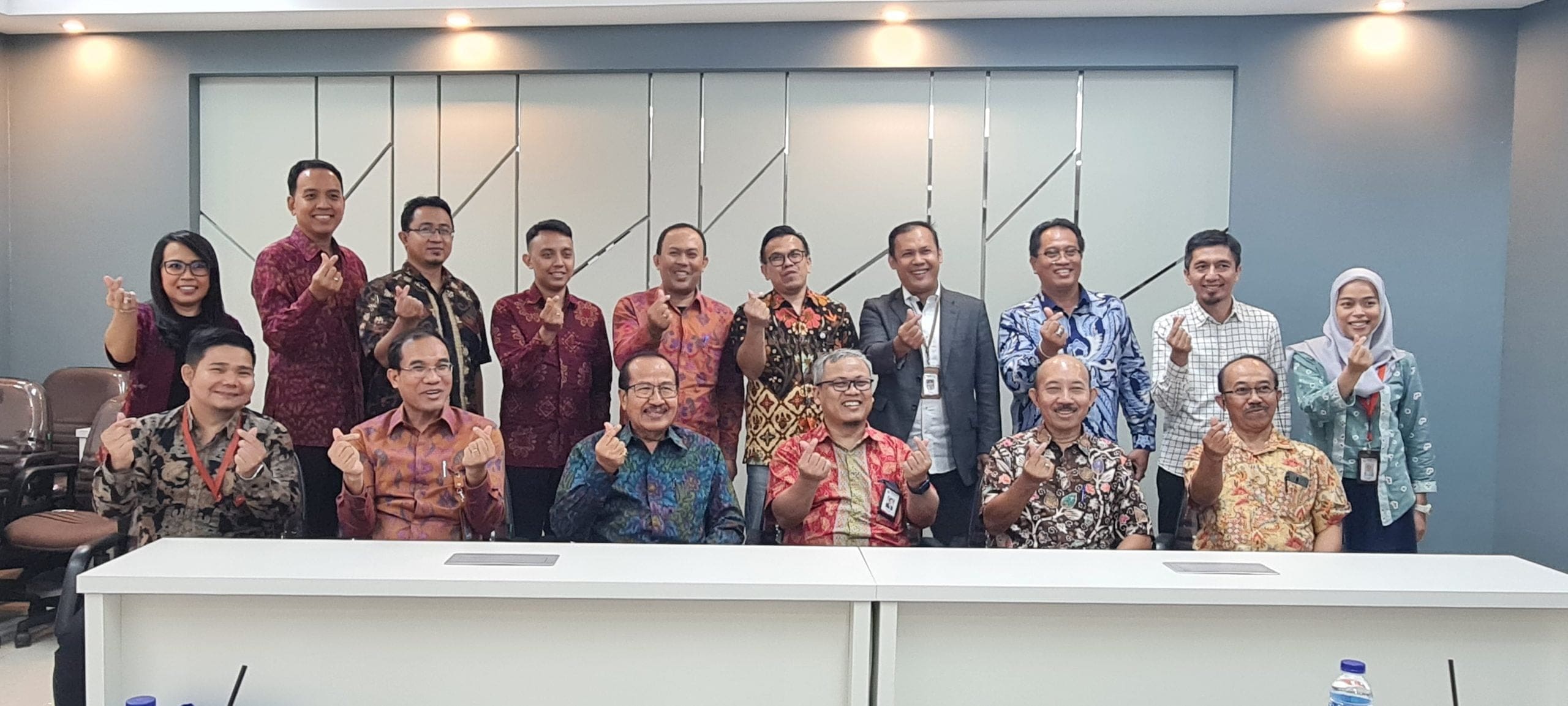Penandatanganan MOU TelU & ITEKES Bali Penandatanganan MOU TelU & ITEKES Bali