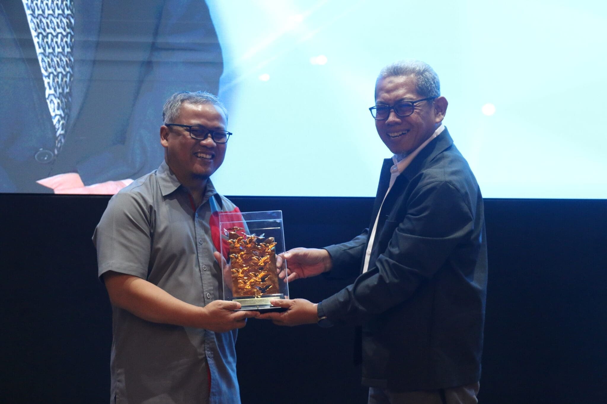 PT Artajasa dan Telkom University Menjalin Kerjasama PT Artajasa dan Telkom University Menjalin Kerjasama